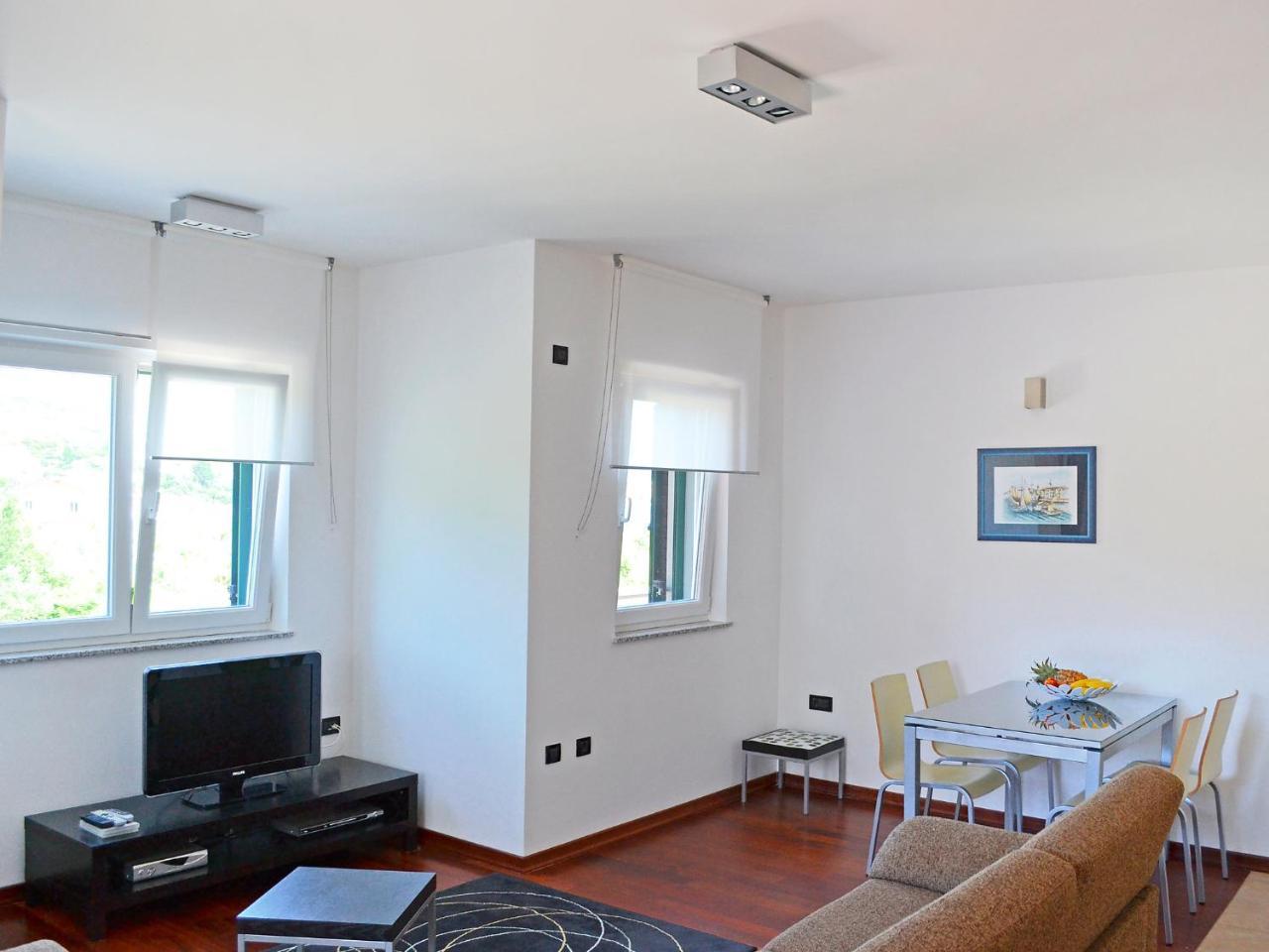 Apartment Jadranka-3 Banjol Bagian luar foto